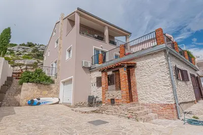 Zgrada u kojoj se nalazi apartman