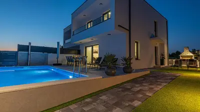 Bazen u objektu Villa Elegance Escape ili u blizini