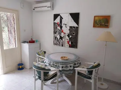 Tlocrt objekta Whole house Ariela, 20m to the beach, has a barbecue, 2 terraces