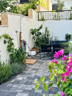 Vrt u objektu Cosy new apartment near the sea