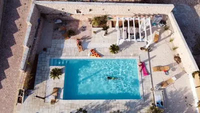 Bazen u objektu The Residence ili u blizini
