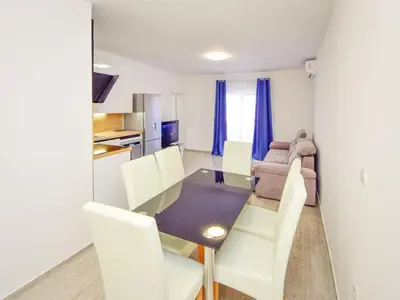 Kuhinja ili čajna kuhinja u objektu Apartment Katarina by Interhome
