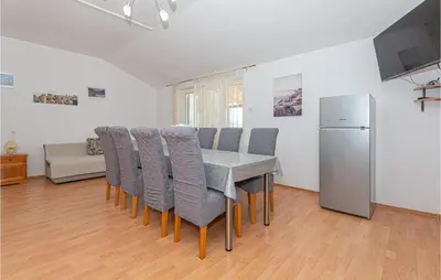 Kuhinja ili čajna kuhinja u objektu Nice Home In Konjevrate With Wifi