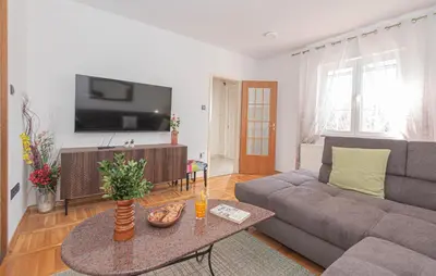 TV i/ili zabavni centar u objektu Holiday Home - Sibenik-Dubrava