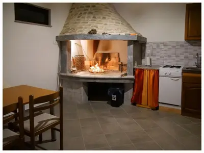 Kuhinja ili čajna kuhinja u objektu House Luketini dvori
