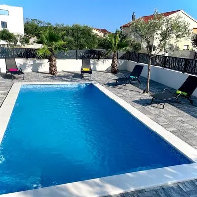 Bazen u objektu VILLA NAOMI ili u blizini