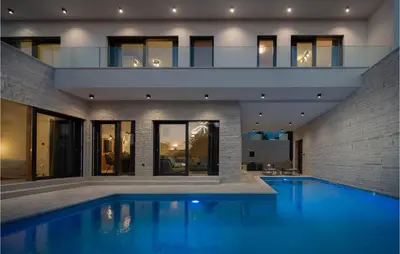 Bazen u objektu Villa Quentin ili u blizini