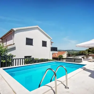 Villa Mondeo