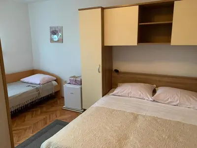 Krevet ili kreveti u jedinici u objektu Apartments and rooms by the sea Brodarica - Sibenik - 21536