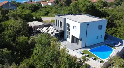 Bazen u objektu Luxury Colosseum ili u blizini