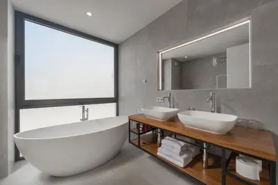 Kupaonica u objektu Attractive Rogoznica Villa 5 Bedrooms Villa Precious Amazing Sea Views