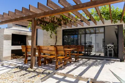 Popločani dio dvorišta ili vanjski dio objekta House PARK Vodice
