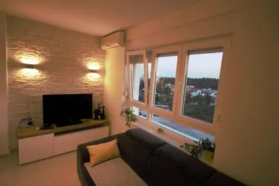 TV i/ili zabavni centar u objektu Apartman Toranj