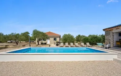 Bazen u objektu Casa Del Sole ili u blizini