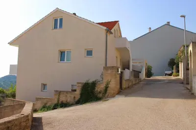 Pogled na planine ili pogled na planine iz apartmana