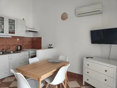 Kuhinja ili čajna kuhinja u objektu RUBI 3