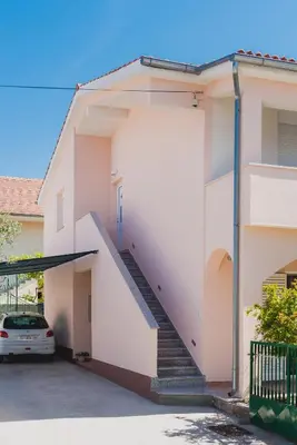 Zgrada u kojoj se nalazi apartman