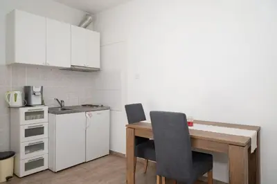 Kuhinja ili čajna kuhinja u objektu Apartments Matic Vodice