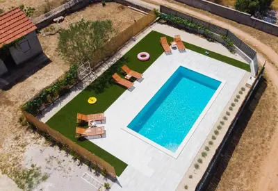 Bazen u objektu Apartments Brkić, Lozovac Krka NP with Pool ili u blizini