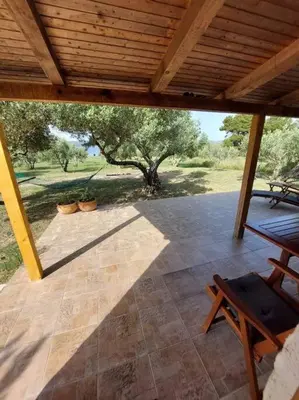 Vrt u objektu Robinson house Sea & olives