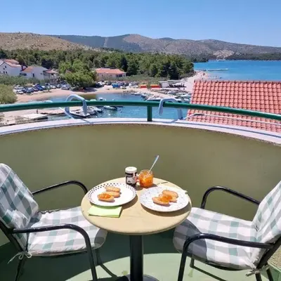 Holiday apartment in Zaboric with sea view