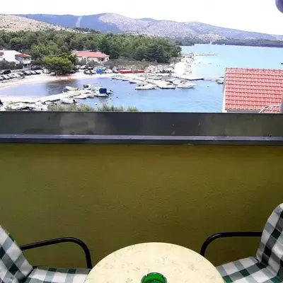 Holiday apartment in Zaboric with sea view