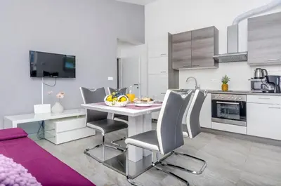 Kuhinja ili čajna kuhinja u objektu Apartments Katic
