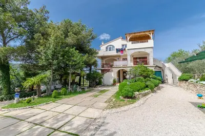 Zgrada u kojoj se nalazi apartman