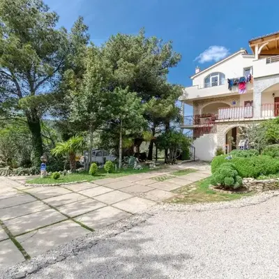 Apartments Davor
