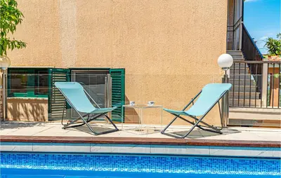 Bazen u objektu Holiday Home Razanj 3 ili u blizini