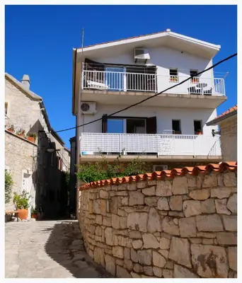 Zgrada u kojoj se nalazi apartman
