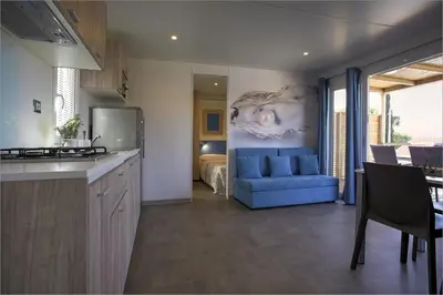 Kuhinja ili čajna kuhinja u objektu Mobile Home Luka plaza Slanica, Murter
