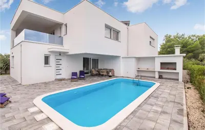 Bazen u objektu Villa Vlahov Iii ili u blizini