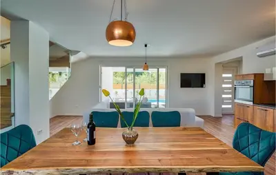 Kuhinja ili čajna kuhinja u objektu Villa Vlahov Iii