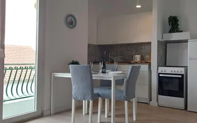 Kuhinja ili čajna kuhinja u objektu Apartments Marta