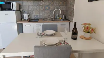 Kuhinja ili čajna kuhinja u objektu Apartments Marta