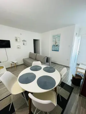 TV i/ili zabavni centar u objektu Apartments with parking space Vodice - 21873