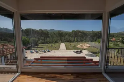 Pogled na planine ili pogled na planine iz vila