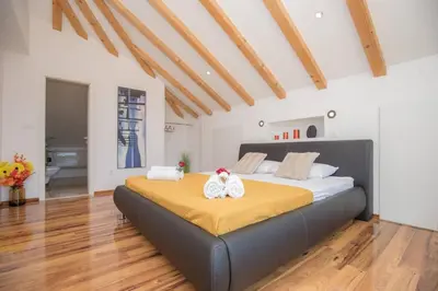 Krevet ili kreveti u jedinici u objektu Luxury villa with a swimming pool Vrpolje, Sibenik - 21843