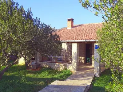 Vrt u objektu Vransko Lake House