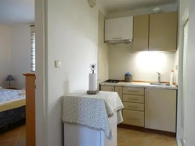 Kuhinja ili čajna kuhinja u objektu Vransko Lake House