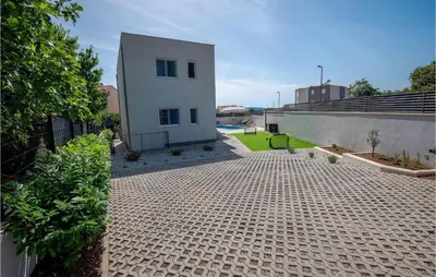 Zgrada u kojoj se nalazi vikendica