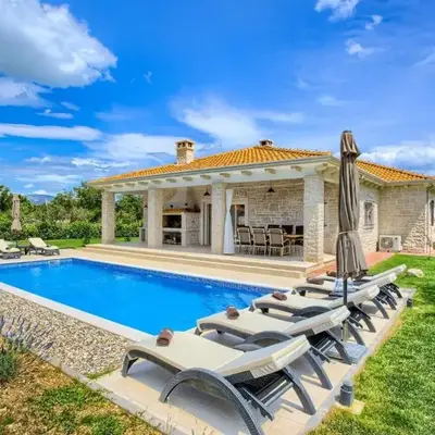 Villa Mary