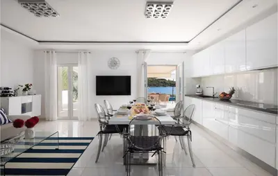 Kuhinja ili čajna kuhinja u objektu Villa Naranca