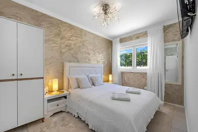 Krevet ili kreveti u jedinici u objektu Luxury villa with a swimming pool Sibenik - 21484