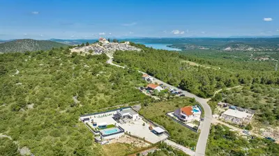 Priroda u blizini vila