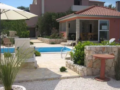 Bazen u objektu Apartment in Rogoznica - Sibenik Riviera 36449 ili u blizini