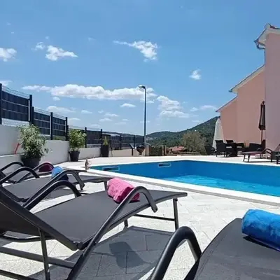 Family friendly house with a swimming pool Sibenik - 21939