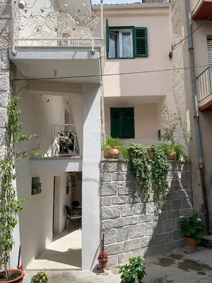 Zgrada u kojoj se nalazi apartman