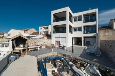 Zgrada u kojoj se nalazi apartman